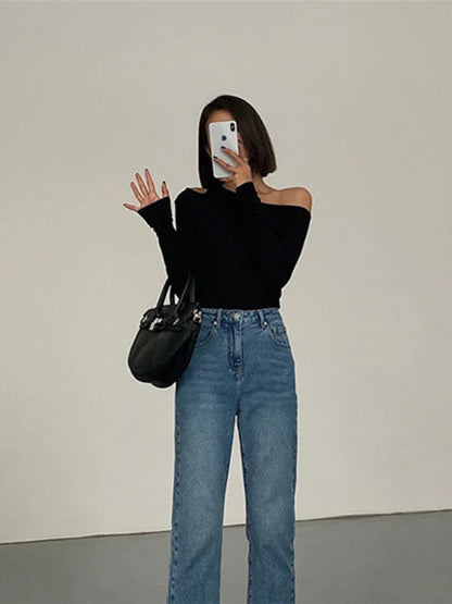 Chic Off-Shoulder Crop Top™