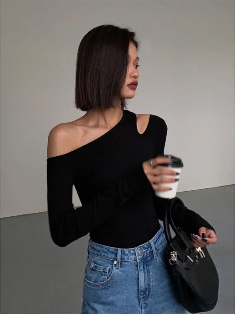 Chic Off-Shoulder Crop Top™