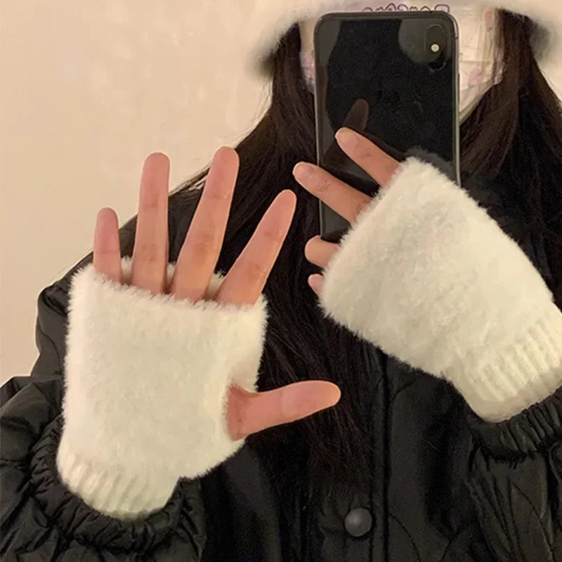 Luxury Plush Half-Finger Gloves™