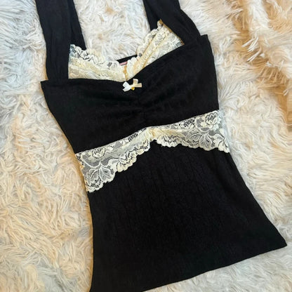 Retro Lace Trim Crop Top™