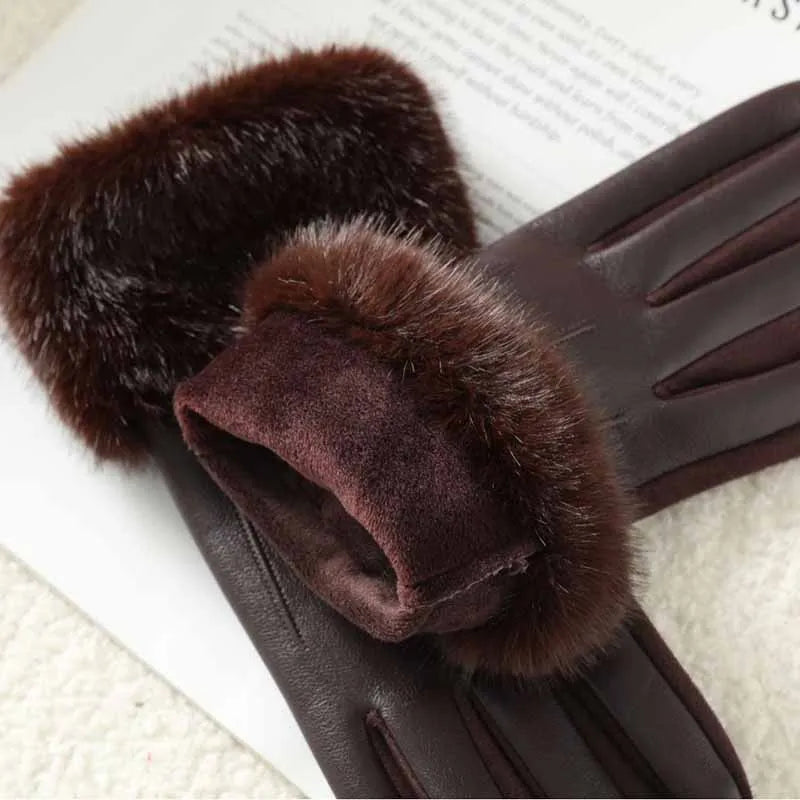 Elegant Touchscreen Winter Gloves™