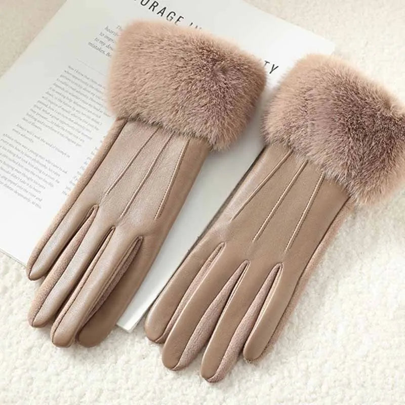 Elegant Touchscreen Winter Gloves™